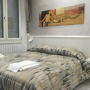 https://picaflor-art-rooms.italymilanhotels.net